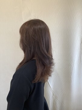 ジュリア(Giulia) ナチュラルブラウンハイレイヤー