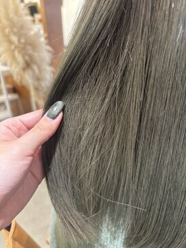 トテ(tote.) オリーブベージュ＊寒色カラー