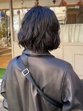 カプティフ(CAPTIF) （ guest　snap ）　クセ毛風パーマ