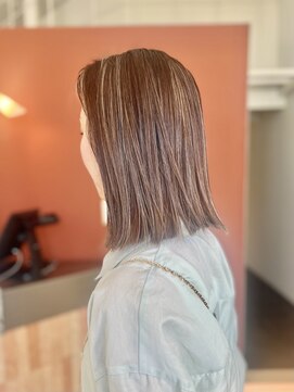 エコール(EcorE) こなれミディ ぱっつんボブ