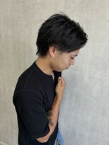 トリコ(ToricO)&nbsp;ショートセンターパート　サーフフェザー　ニュアンスパーマ