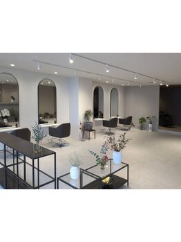 【東区元町/駐車場有】一人ひとりの髪質やクセを見極め、あなたに一番似合うスタイルをご提案します。