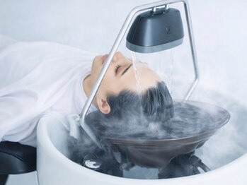 ラ ブレス なんばスカイオ(LaBless)の写真/【乾燥に負けない頭皮ケアに！】5分で副交感神経にスイッチ☆残留アルカリや毛穴に詰まった汚れを除去*