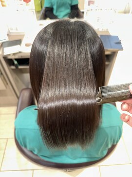 イコール 千葉(equal) 大人美髪/髪質改善/縮毛矯正/[千葉]