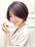 ショートボブ/小顔/シースルーバング/30代/40代/50代/グレイヘア