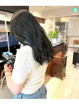 カミエ(kamie) ＊ブルーブラック 暗髪カラー ロング 三宮美容室 神戸