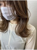 ミディアム顔周りレイヤー
