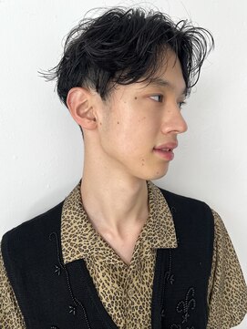 モホーク(MOHAWK) クセ毛のショートスタイル