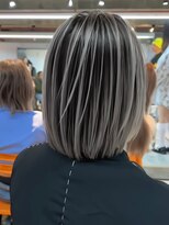 イル(iLe.)&nbsp;バレイヤージュ１１