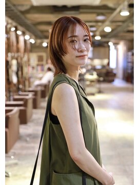 スノッブエンバンプ(snob enVAmp) 顔まわりウルフデザインカラー