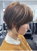 大人ショートボブヘア切りっぱなしボブ丸みショートヘア30代