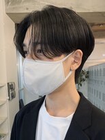 センターパート毛流れニュアンスパーマコンマヘアガイルヘア原宿