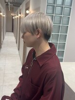 エン 栄店(enne)&nbsp;ホワイトシルバー×小顔ラウンドマッシュ