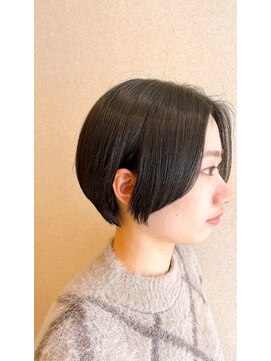 エン(en,) ショートボブ