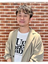 【カットのこだわりの強さNO.1おもしろ美容師】Ｓｔｙｌｉｓｔ 家村　一也（いえむら　かずや）
