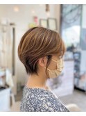 ショートボブ