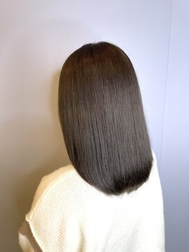 ブロッサム 東久留米店(Blossom) 20代30代40代髪質改善トリートメントブルーブラック透け感