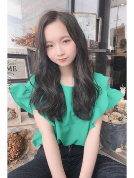 ラヴィエール(Laviere) [八王子/八王子駅]ゆるふわパーマ/ロングレイヤー/韓国風カール