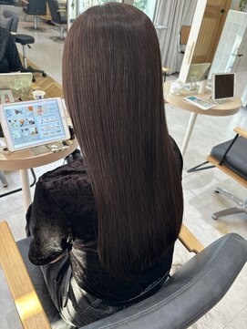 ジーナ 福岡天神(Zina) モカブラウン