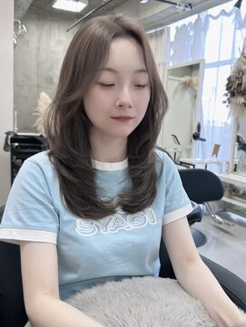 ジィルム(XELM) ワンフォンレイヤーカットブリーチ【高崎/高崎駅/高崎駅西口】