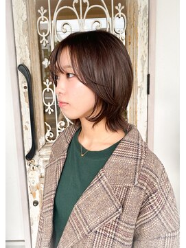 ノラ(Nora) ＊ブラウン味を感じるレイヤーウルフ＊