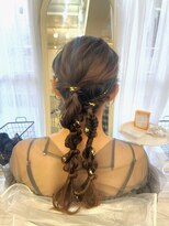 ヘアメイクアンドセットサロン リッコ(Hair make&set salon Ricco)&nbsp;ツイン編み下ろし