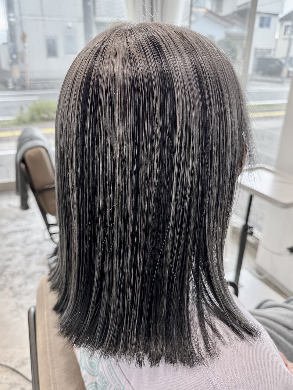 アンブレラカラー×シルバーベージュ×白髪ぼかし：L246641060｜リーラ
