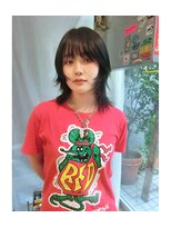 ノラ シブヤ(NORA)&nbsp;ウルフカットハッシュカットハイレイヤー黒髪ウルフ