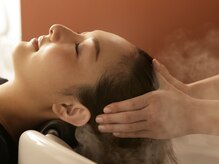 ☆ヘッドスパが自慢のサロン！最新設備を使用した本格スパはリラックス効果が抜群！