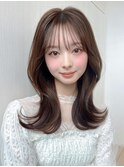 暗髪でも出せるこなれ感フェイスレイヤー×ナチュラルセミロング