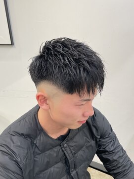 ザデイ カットアンドカルチャーショップ(THE DAY CUT&CULTURE SHOP) ダウンバングショート