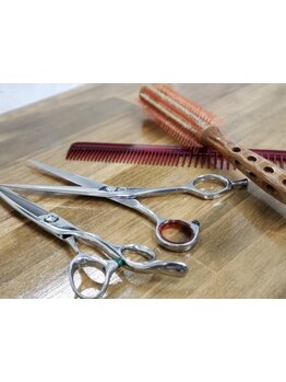 【西宮/阪神甲子園駅すぐ】抱っこカット可能/白髪・オーガニックカラーに定評◎カット+カラー5900円～