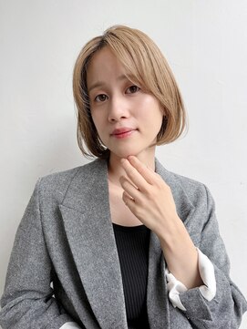 トルネード(TORNADO) 大人フレンチボブ上品綺麗艶髪くすみベージュ面長K20251127