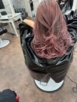 リファイン バイ アフィナー 本厚木店(Refine by Afinar)&nbsp;【本厚木/本厚木駅】レイヤー×ピンクレッド