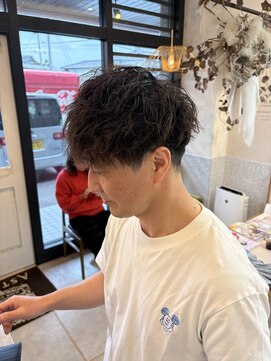 ヘアーガーデン アストレア(HAIR GARDEN ASTRAEA) ツイストパーマ