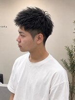 ユニ 江坂(Uni.)&nbsp;ツーブロックショート　ビジネスショート　アップバングショート