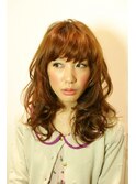 フレンチ風ウェーブヘアの『ふんわりやわらか』愛されセミロング