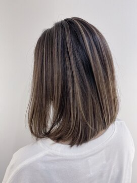 ジゼル(gisele) (小山)極細ハイライト