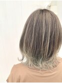 【ハイライトカラー】バレイヤージュ×外ハネミディ