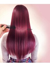 お悩み解決！髪質改善酸熱トリートメント。ハホニコの「グリニコ」で艶のある綺麗な髪へ導きます