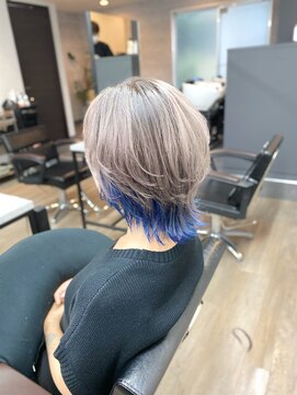 ヴィフ 大船(VIF) インナーカラー××ウルフカット/シルバーアッシュ/ブルーヘア