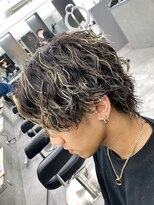 オーバルバイアピッシュ(OVARL by apish) ハイライト縦落ちスパイラル/ツイストパーマメンズ/こなれヘア