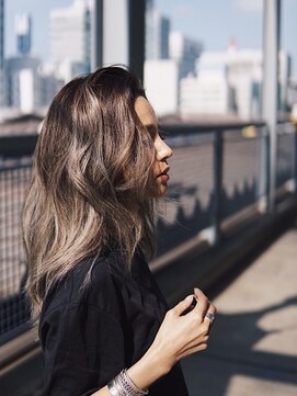 スティルエレ(STILL ere) 【STILLが叶える‥】外国人風セレブ4D☆ミルクグレージュ