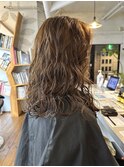ミディアムヘアのデジタルパーマスタイル