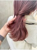 ピンクベージュ