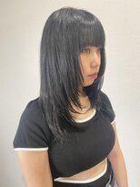 エトランジェ(Etrange)&nbsp;レイヤーカット/暗髪