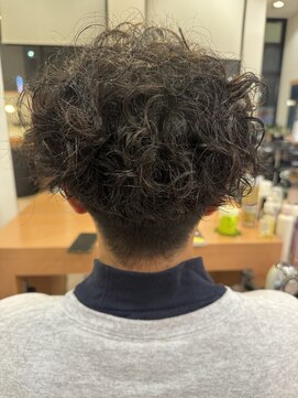 シャンプーボーイ ヒノ(SHAMPOO BOY Hino) カーリーパーマ