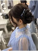 おくれ毛有りサイドアップヘア