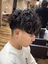 イエローコーン 金沢文庫店(YELLOW CORN)&nbsp;スペインカール/メンズスパイラルパーマ/スキンフェードカット