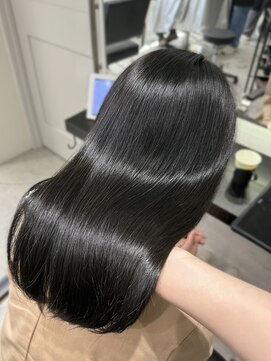 ソヨン 金山店(SOYON) 暗髪/透明感カラー/アッシュグレー/ブルーブラック